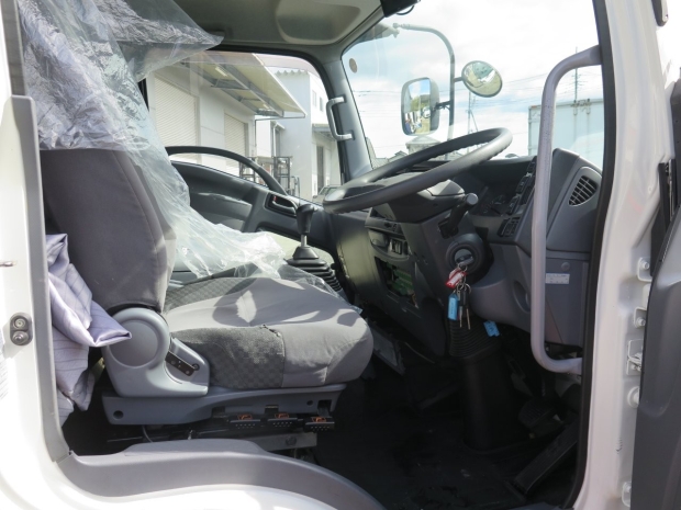 /file/cars/files/EX2410069%20FRR90-7096325/IMG_5396.jpg
