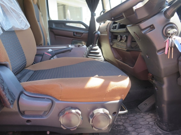/file/cars/files/EX2510070%20FD2AB-121634/IMG_8712.jpg