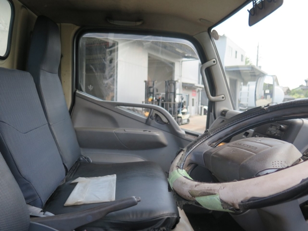 /file/cars/files/EX2605181_FE73DY-540304/IMG_9017.jpg